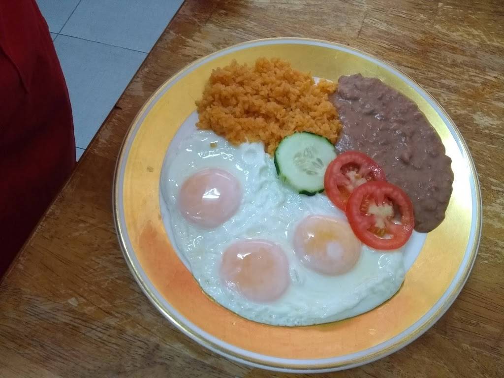 Antojitos Los Panchos | restaurant | Nueva Tijuana, 22435 Tijuana, B.C., Mexico | 016643068249 OR +52 664 306 8249