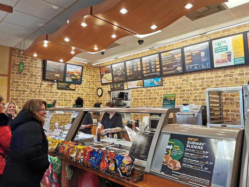 Subway | meal takeaway | 1641 S Jefferson Ave Suite E, St. Louis, MO 63104, USA | 3147711444 OR +1 314-771-1444