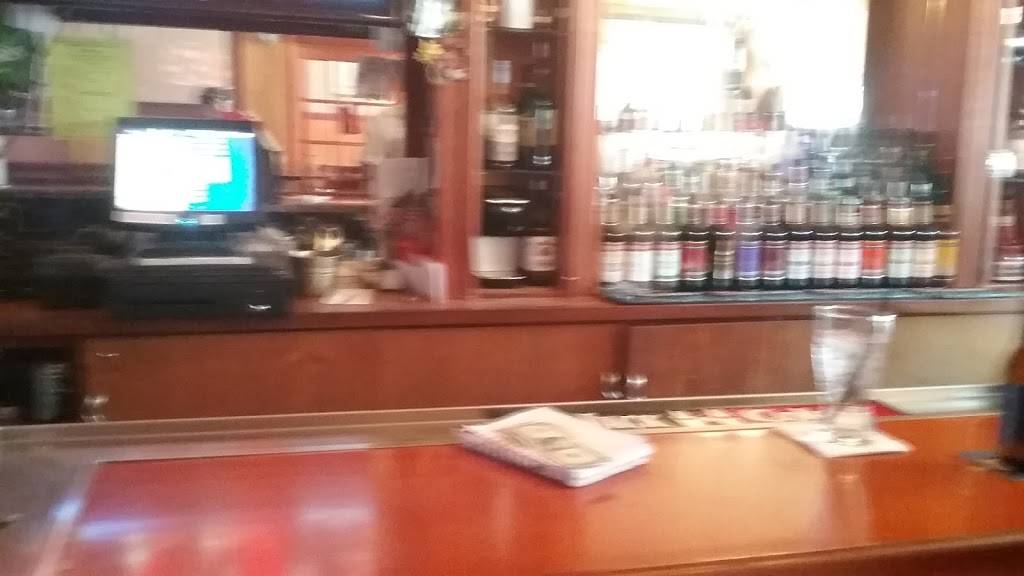 Patricks | restaurant | 40 Lebanon St, Malden, MA 02148, USA | 7813243418 OR +1 781-324-3418