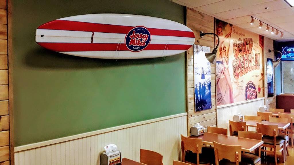 Jersey Mikes Subs | meal takeaway | 7324 Gaston Ave Suite 115, Dallas, TX 75214, USA | 2144842241 OR +1 214-484-2241