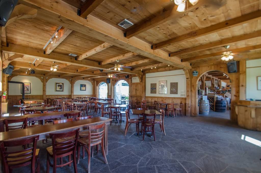 Warwick Valley Winery & Distillery | restaurant | 114 Little York Rd, Warwick, NY 10990, USA | 8452584858 OR +1 845-258-4858