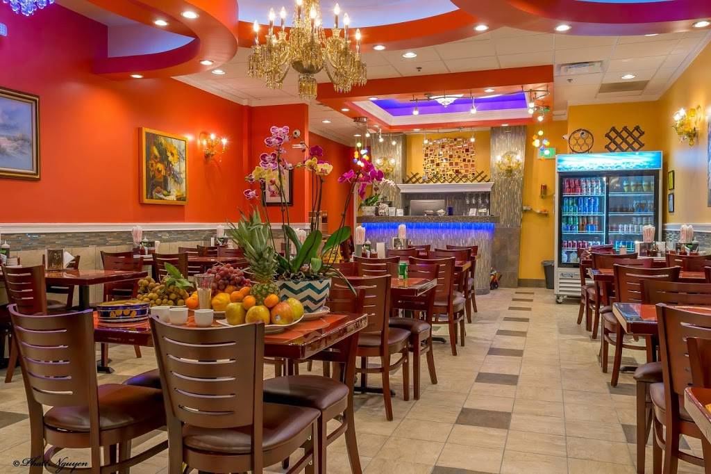 Pho Factory | restaurant | 44110 Ashburn Village Blvd #194, Ashburn, VA 20147, USA | 7038589100 OR +1 703-858-9100