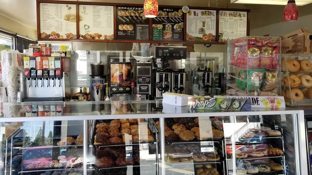 Yum Yum Donuts | cafe | 11699 W Magnolia Blvd, North Hollywood, CA 91601, USA | 8187609054 OR +1 818-760-9054