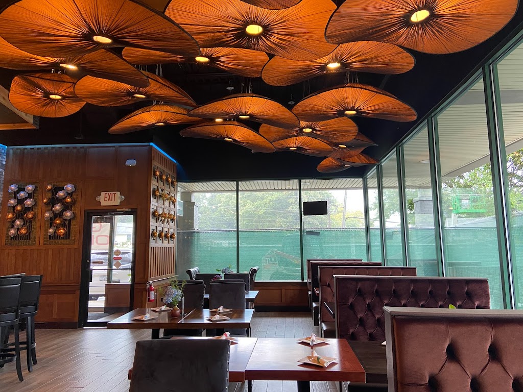 Thaisons | restaurant | 7501 Leesburg Pike, Falls Church, VA 22043, USA | 7035069788 OR +1 703-506-9788