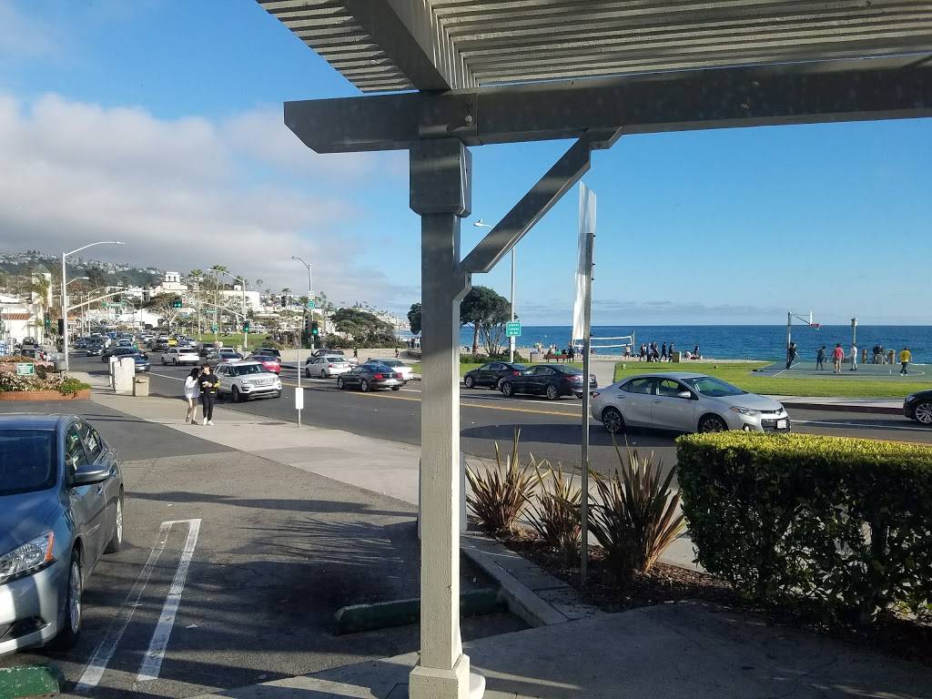 Starbucks | cafe | 180 N Coast Hwy, Laguna Beach, CA 92651, USA | 9494941302 OR +1 949-494-1302