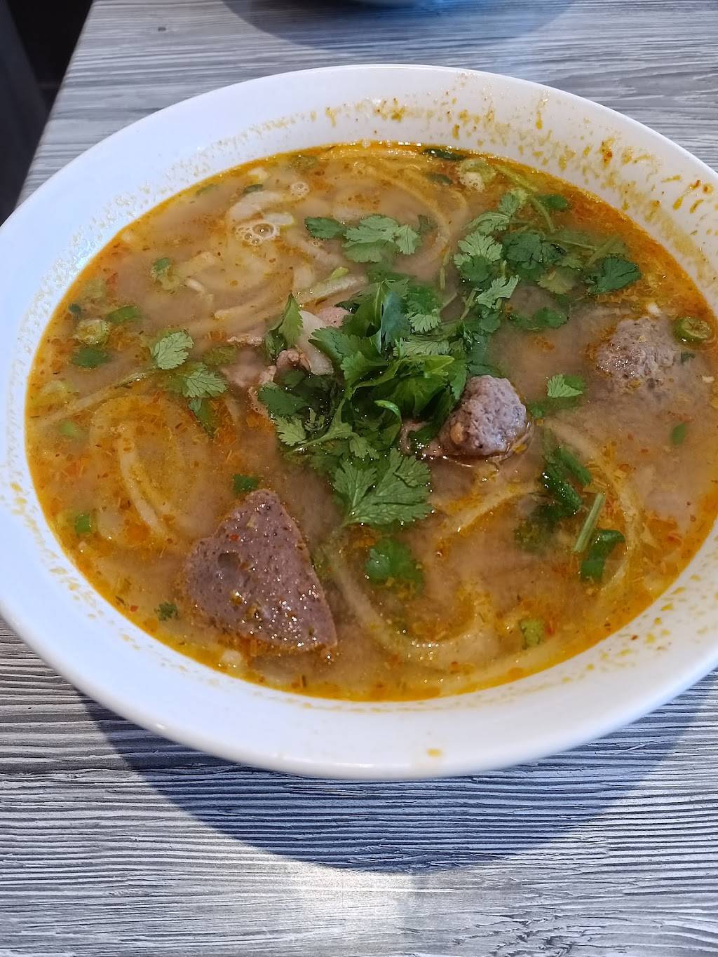 Pho VA | restaurant | 6765 Wilson Blvd, Falls Church, VA 22044, USA | 7039447373 OR +1 703-944-7373