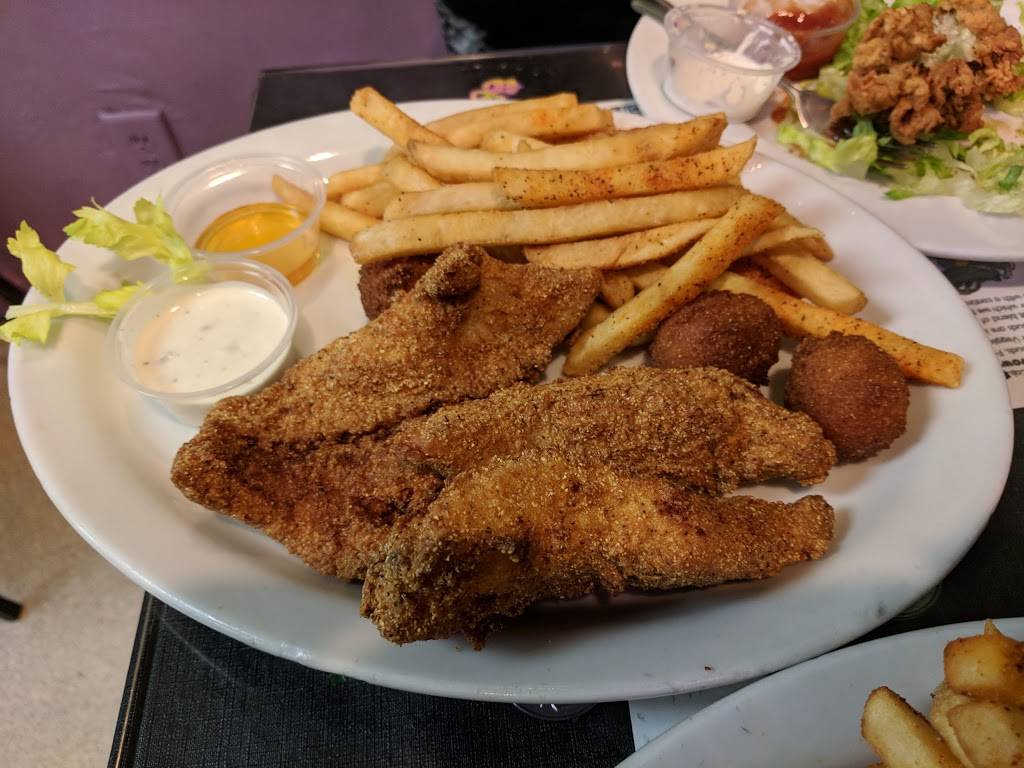 Les Sisters Southern Kitchen & BBQ | restaurant | 21818 Devonshire St, Chatsworth, CA 91311, USA | 8189980755 OR +1 818-998-0755