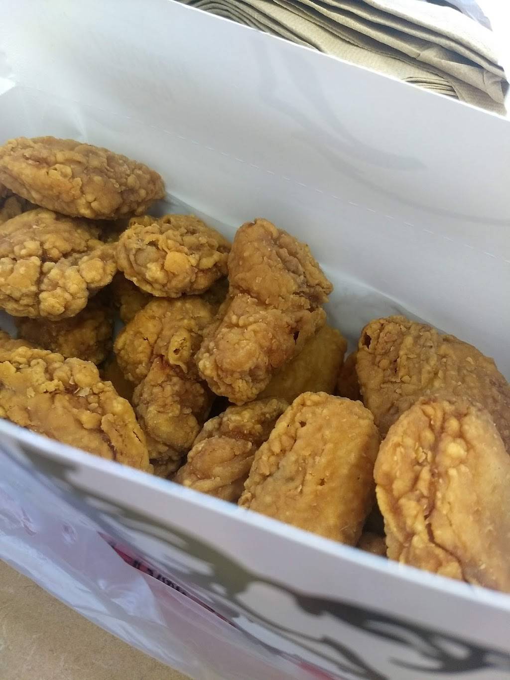 KFC | restaurant | 6610 Hembree Ln, Windsor, CA 95492, USA | 7078378885 OR +1 707-837-8885