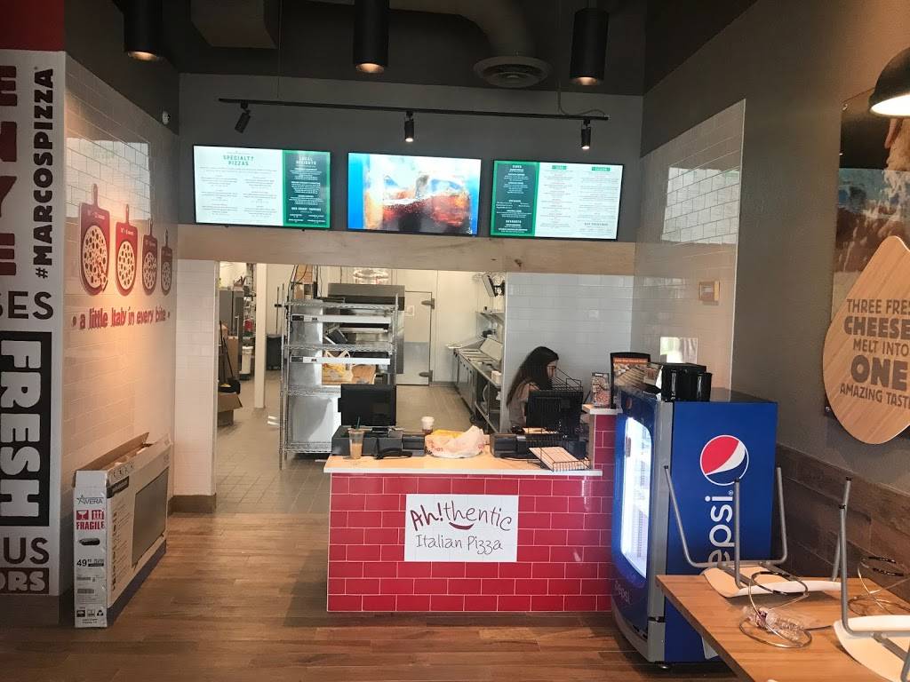 Marcos Pizza | restaurant | 3220 Teasley Ln #108, Denton, TX 76210, USA | 9403040040 OR +1 940-304-0040