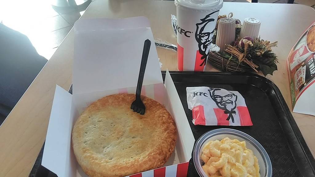 KFC | restaurant | 118 South Kennedy Drive, Bradley, IL 60915, USA | 8159360343 OR +1 815-936-0343