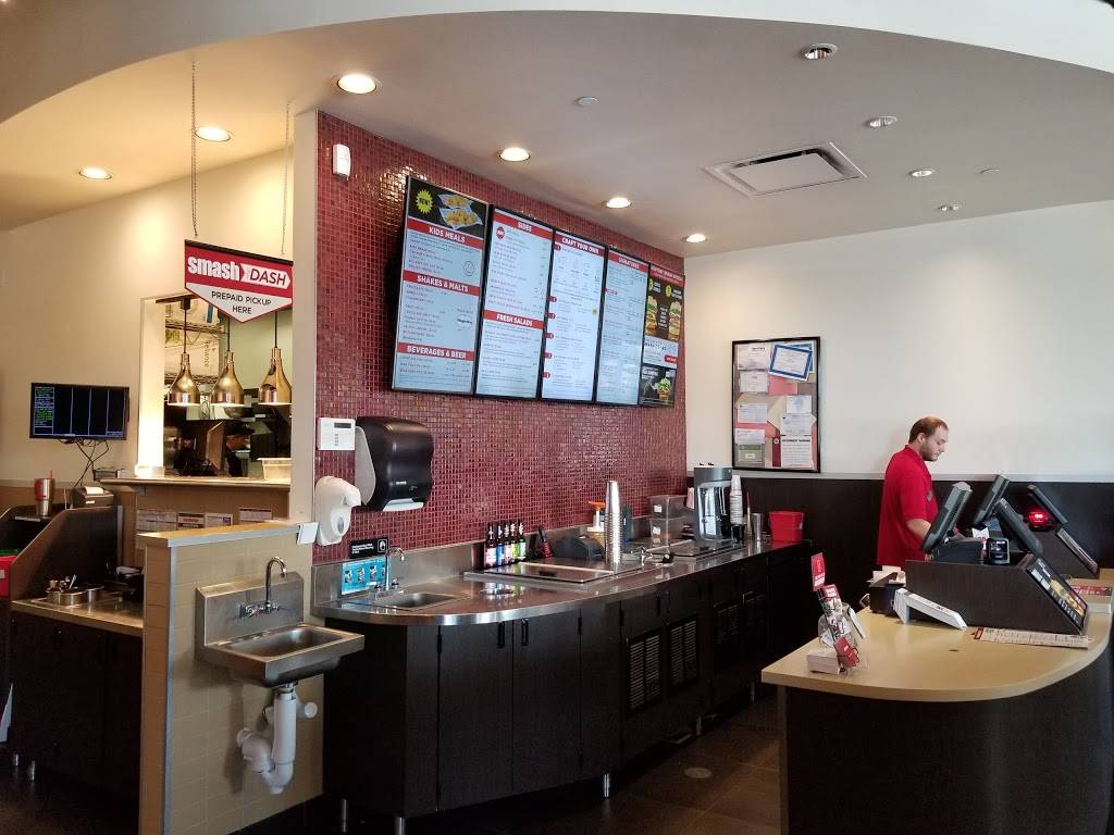 Smashburger | restaurant | 1 Rice Lake Square, Wheaton, IL 60189, USA | 6308713392 OR +1 630-871-3392