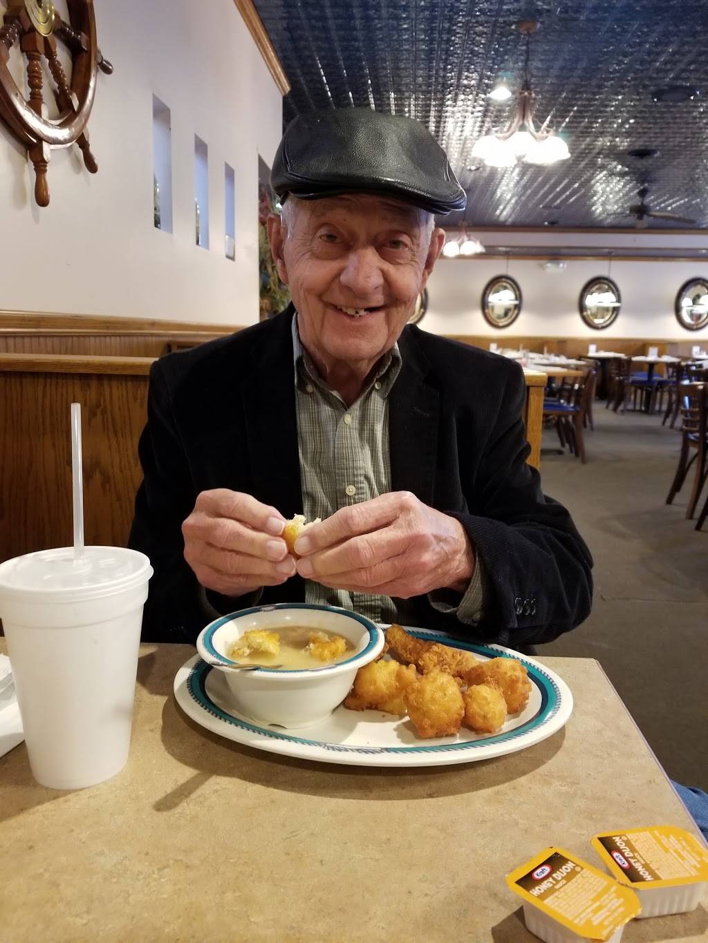 Catfish Dock | restaurant | 2003 W Everly Brothers Blvd, Powderly, KY 42367, USA | 2703380055 OR +1 270-338-0055