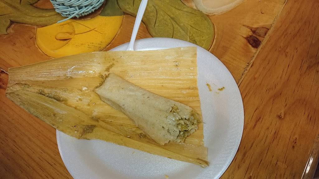 Chilo Y Chela Restaurant | restaurant | 4213 W North Ave, Chicago, IL 60639, USA | 7732692052 OR +1 773-269-2052