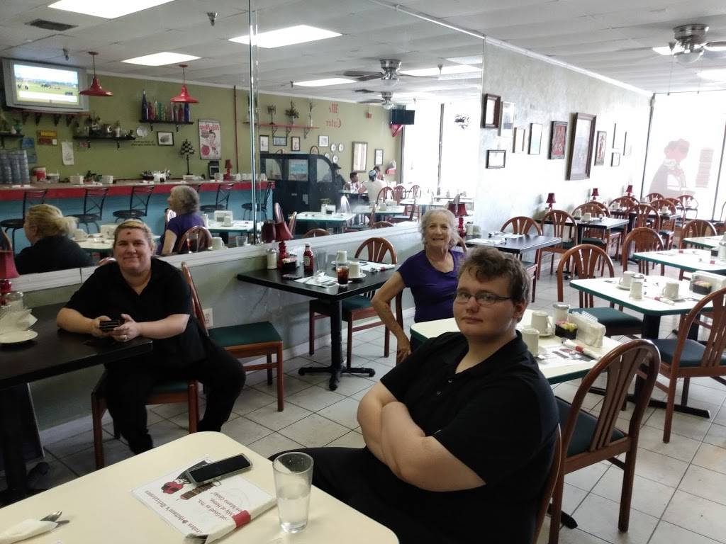 Reuben’s Delicatessen | restaurant | 924 FL-436, Casselberry, FL 32707, USA | 4077551470 OR +1 407-755-1470