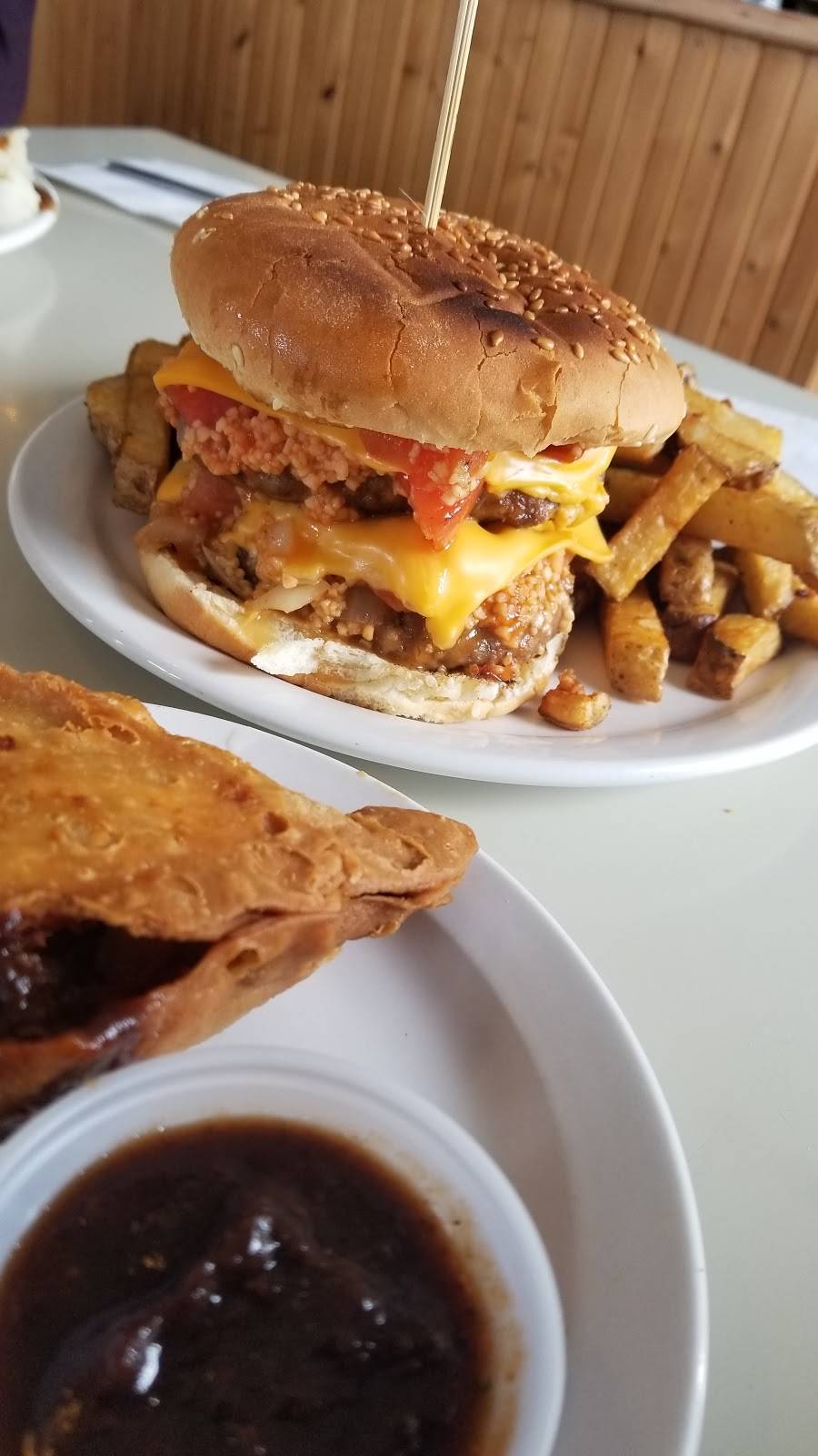 RoRos a la carte | restaurant | 133 King St, Hensall, ON N0M 1X0, Canada | 2262620953 OR +1 226-262-0953