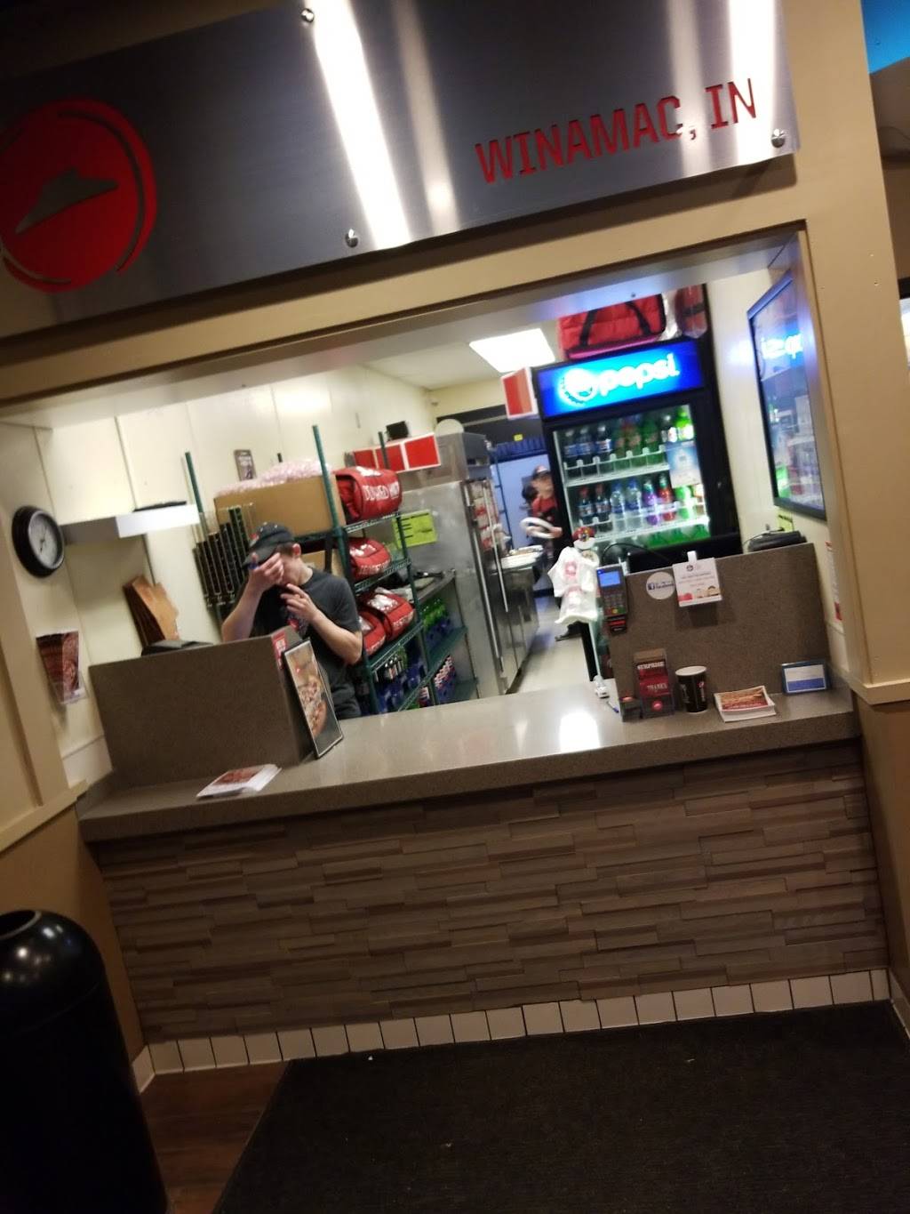 Pizza Hut | restaurant | 874 N Plymouth Rd, Winamac, IN 46996, USA | 5749466116 OR +1 574-946-6116