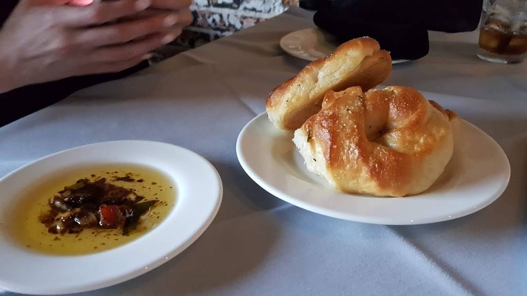 Luigis 418 | restaurant | 418 Cherokee St, Leavenworth, KS 66048, USA | 9132506023 OR +1 913-250-6023