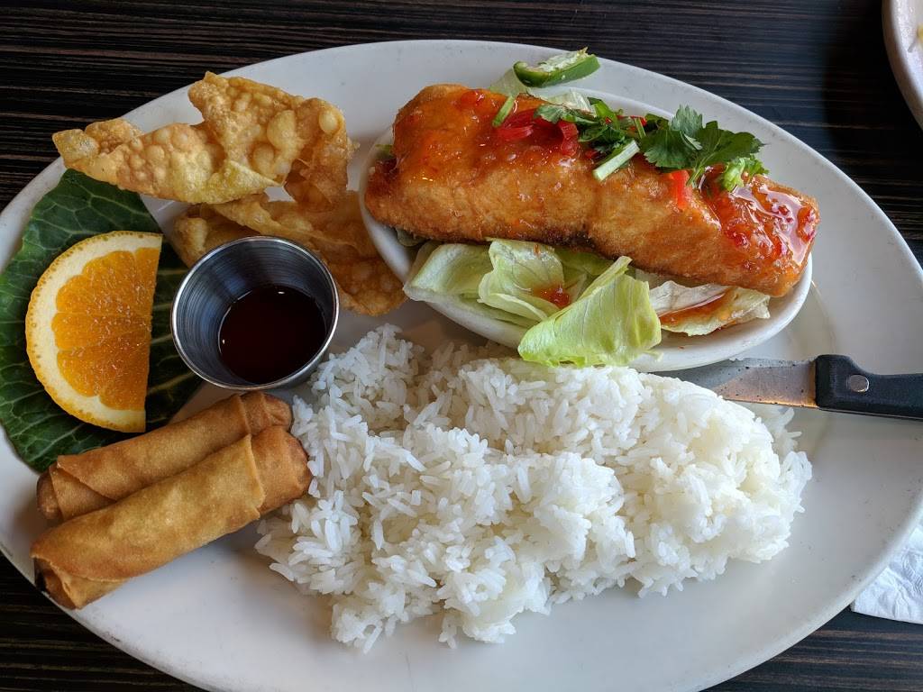 Thai Basil | restaurant | 2431 E Chapman Ave, Fullerton, CA 92831, USA | 7147380888 OR +1 714-738-0888