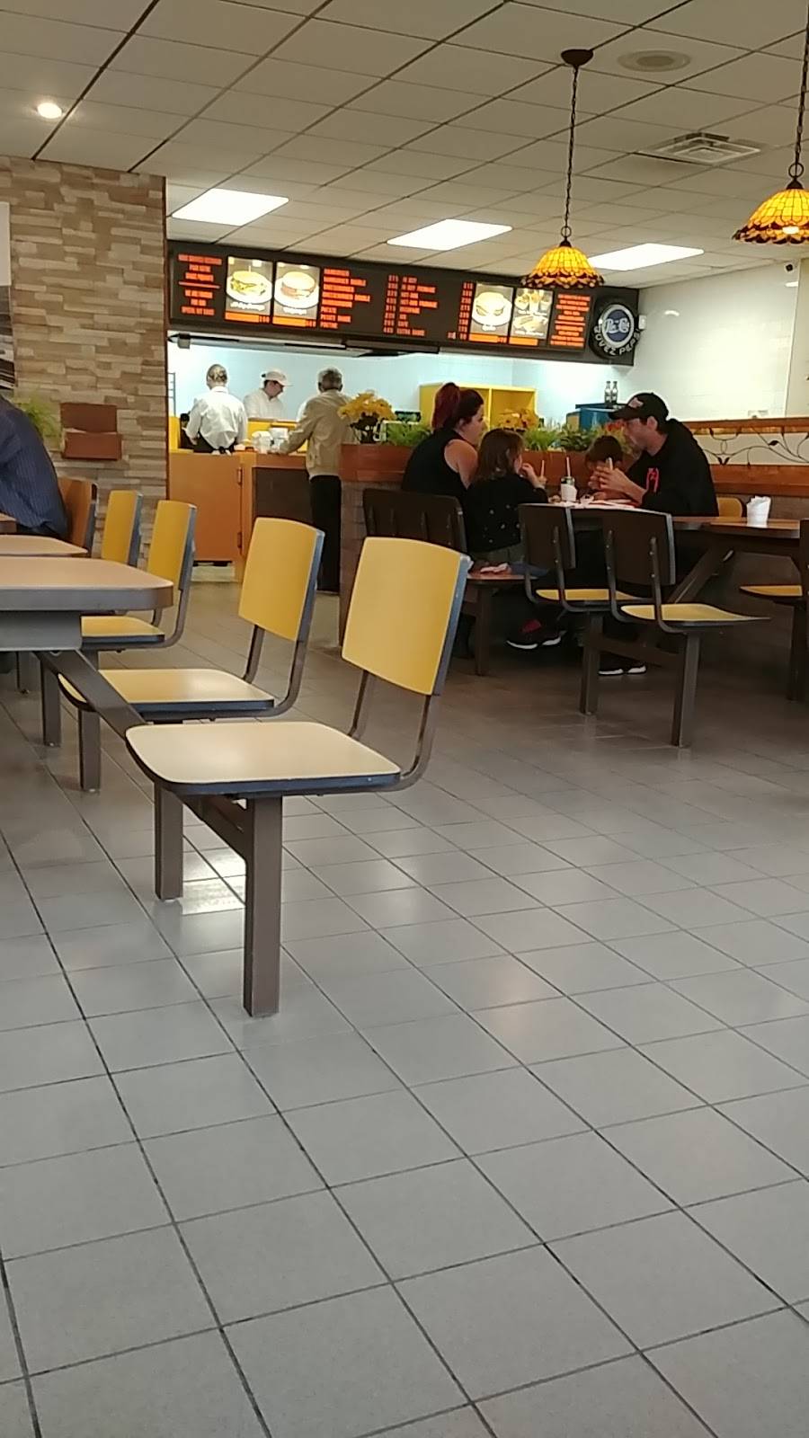 Dic Anns | restaurant | 355 Rue Notre-Dame, Repentigny, QC J6A 2S7, Canada | 8663422667 OR +1 866-342-2667
