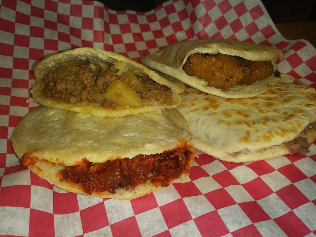 Birrieria La Nieta De Villa | restaurant | 2959 S Hillside St, Wichita, KS 67216, USA | 3163000357 OR +1 316-300-0357