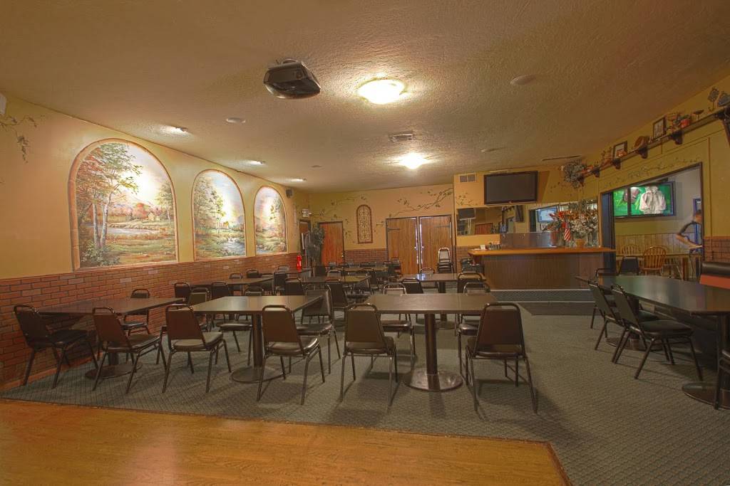 Tracys Bar & Grill | restaurant | 5511 E Spring St, Long Beach, CA 90808, USA | 5624211726 OR +1 562-421-1726