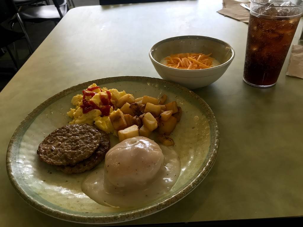 Commons on the Green | restaurant | 900 16th St S, Birmingham, AL 35205, USA | 2059966567 OR +1 205-996-6567