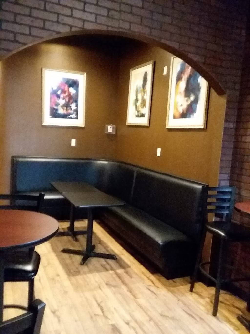 Southern Hospitality | restaurant | 2824, 3402 W Broadway, Louisville, KY 40211, USA | 5028221474 OR +1 502-822-1474