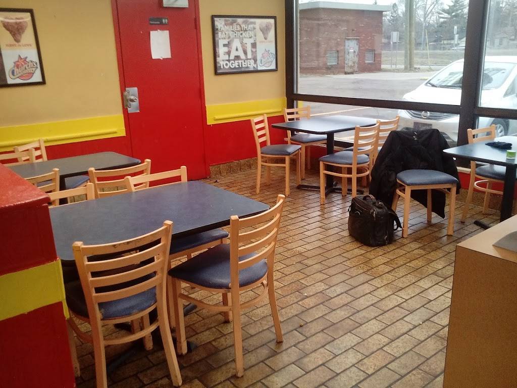 Churchs Chicken | restaurant | 18138 W Seven Mile Rd, Detroit, MI 48219, USA | 3135381440 OR +1 313-538-1440