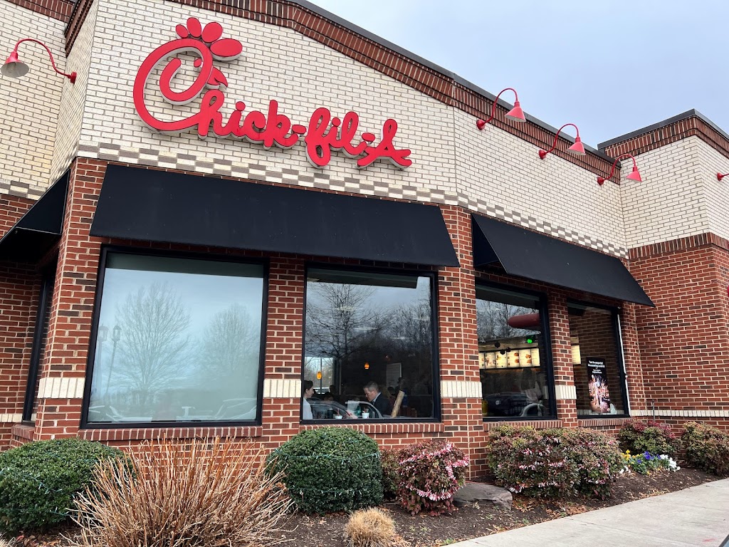 Lees Hill Chick-fil-A | restaurant | 5322 Jefferson Davis Hwy, Fredericksburg, VA 22408, USA | 5408090816 OR +1 540-809-0816