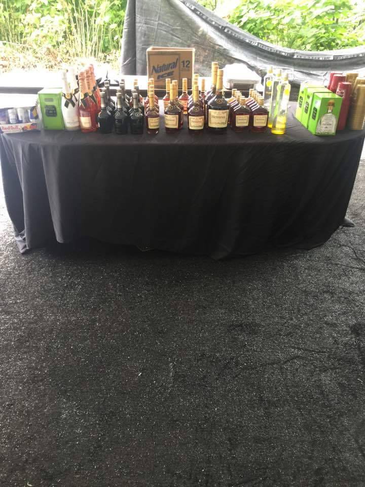 TJays Bar and Grill | restaurant | 790 Waterville St, Waterbury, CT 06710, USA | 2035283642 OR +1 203-528-3642