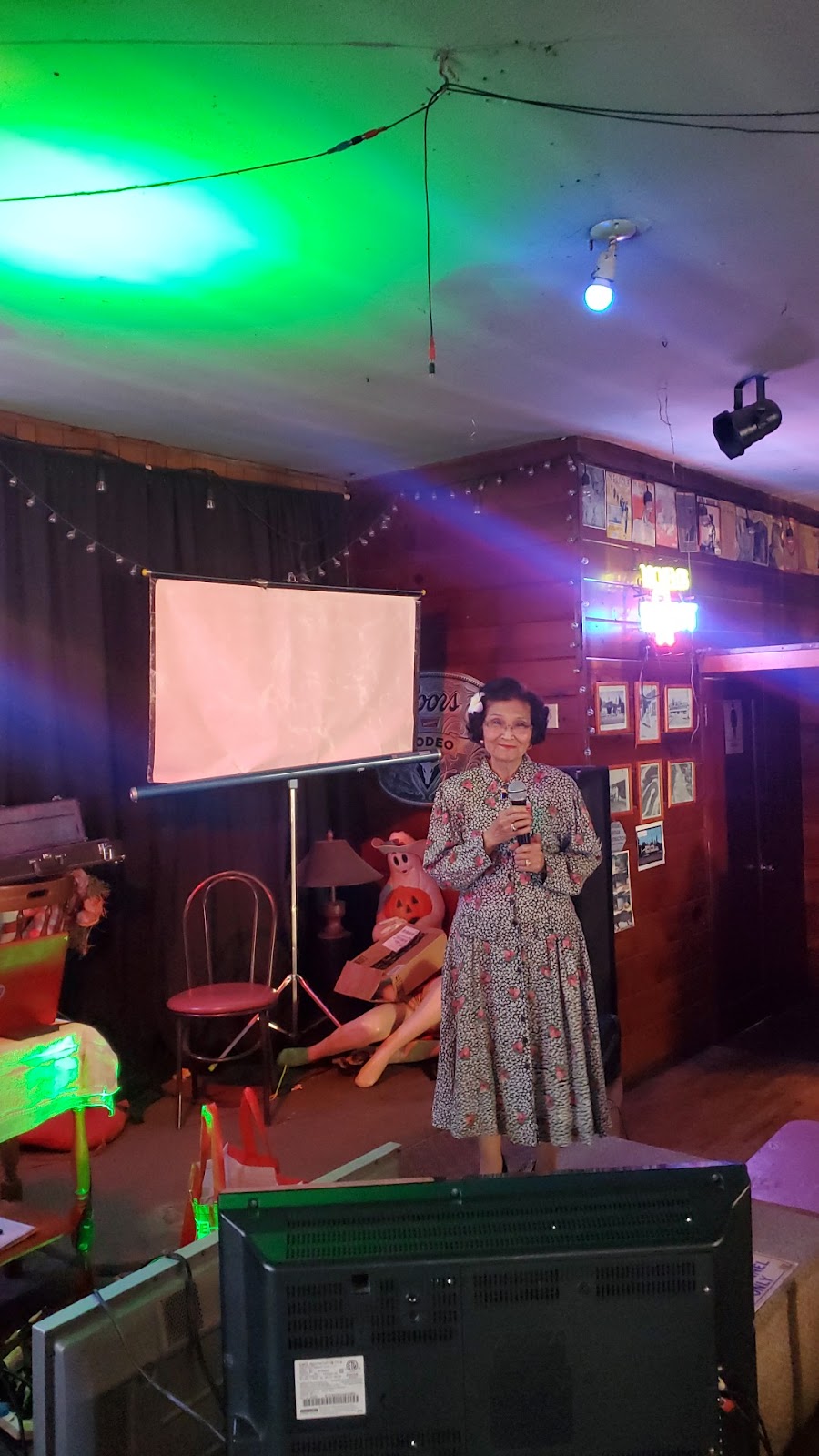 Klub Klondike Bar and Restaurant | restaurant | 21375 Main St, Lakehead, CA 96051, USA | 5309623033 OR +1 530-962-3033