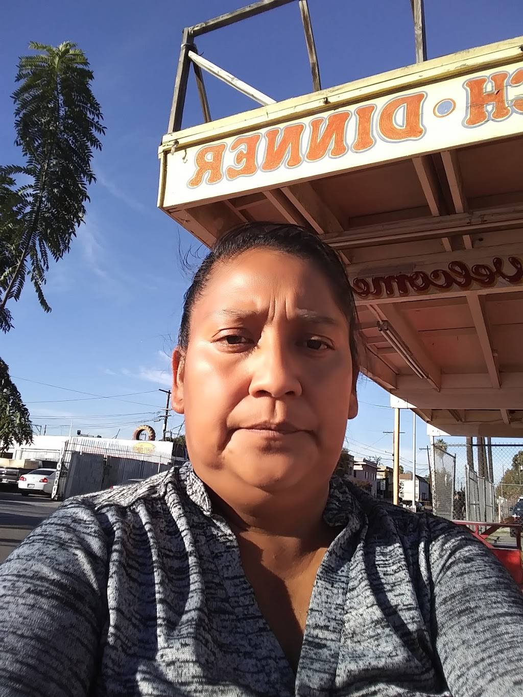 Toms Burgers | restaurant | 4182 S Vermont Ave, Los Angeles, CA 90037, USA | 3232341775 OR +1 323-234-1775