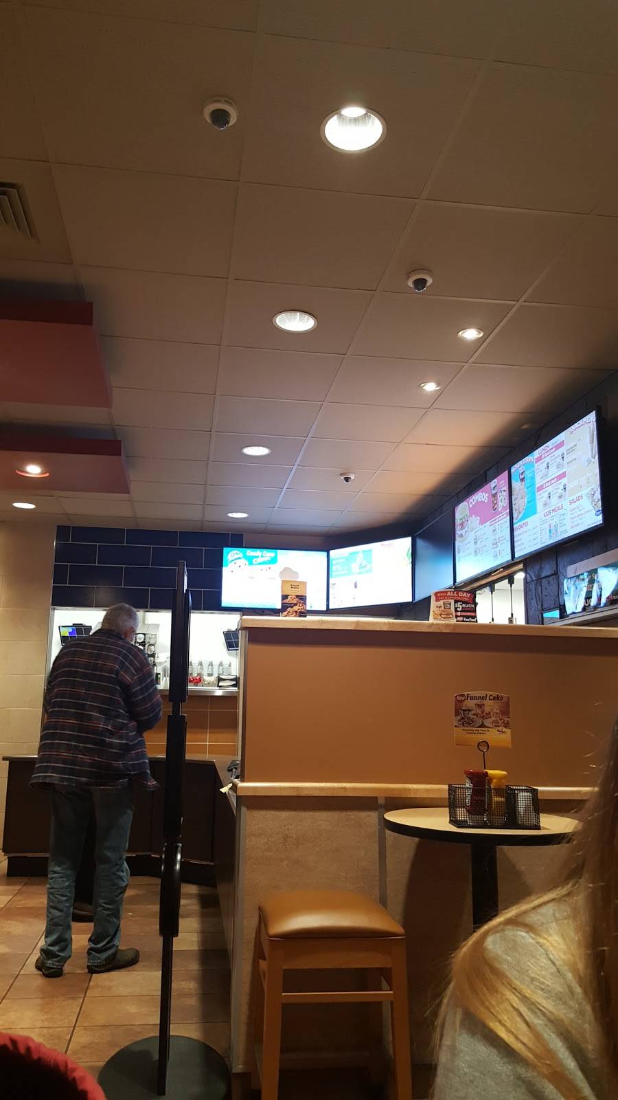 Dairy Queen Grill & Chill | restaurant | 725 E Main St, Henderson, TN 38340, USA | 7314351466 OR +1 731-435-1466