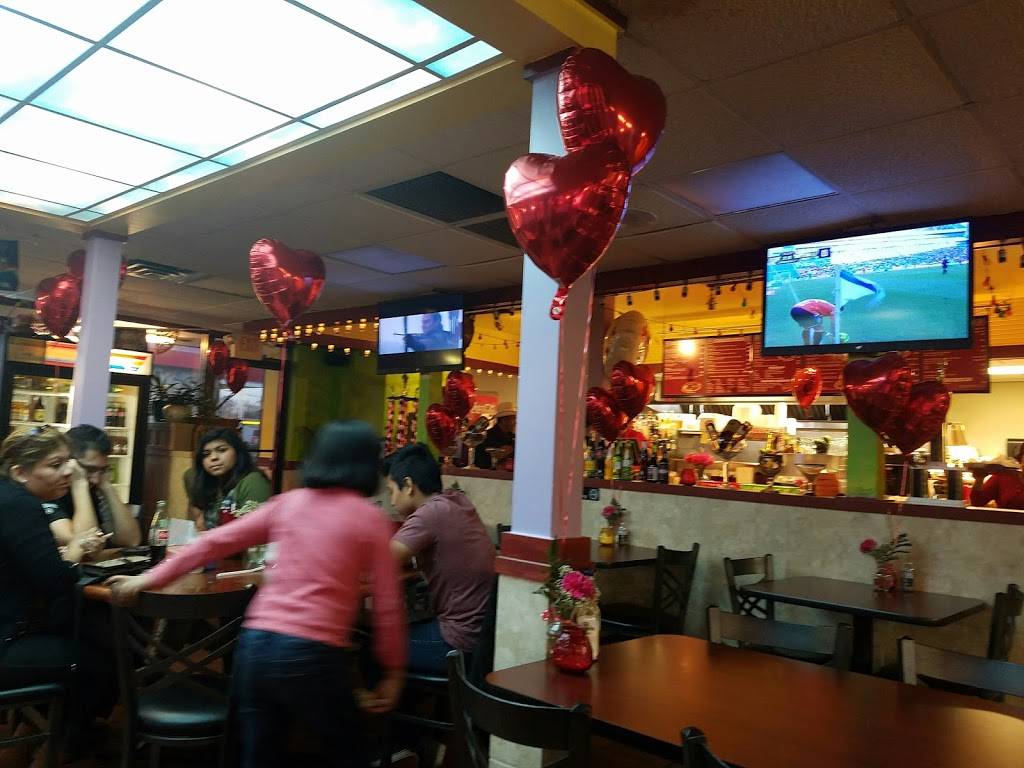 Casa Chapala’s Grill | restaurant | 34 N Elmhurst Rd, Wheeling, IL 60090, USA | 2246760555 OR +1 224-676-0555