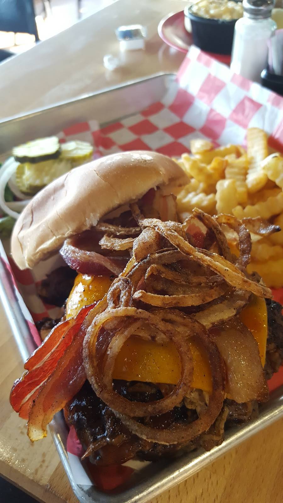 Dockside Cafe | restaurant | 8411 Harrison Bay Rd, Harrison, TN 37341, USA | 4233449998 OR +1 423-344-9998