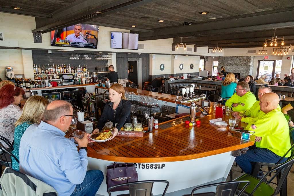 Little Pub Stratford | restaurant | 10 Washington Pkwy, Stratford, CT 06615, USA | 2036127523 OR +1 203-612-7523