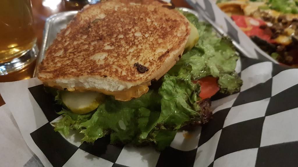 Burger Rebellion | restaurant | 1326 London Rd, Sarnia, ON N7S 1P7, Canada | 5197040293 OR +1 519-704-0293