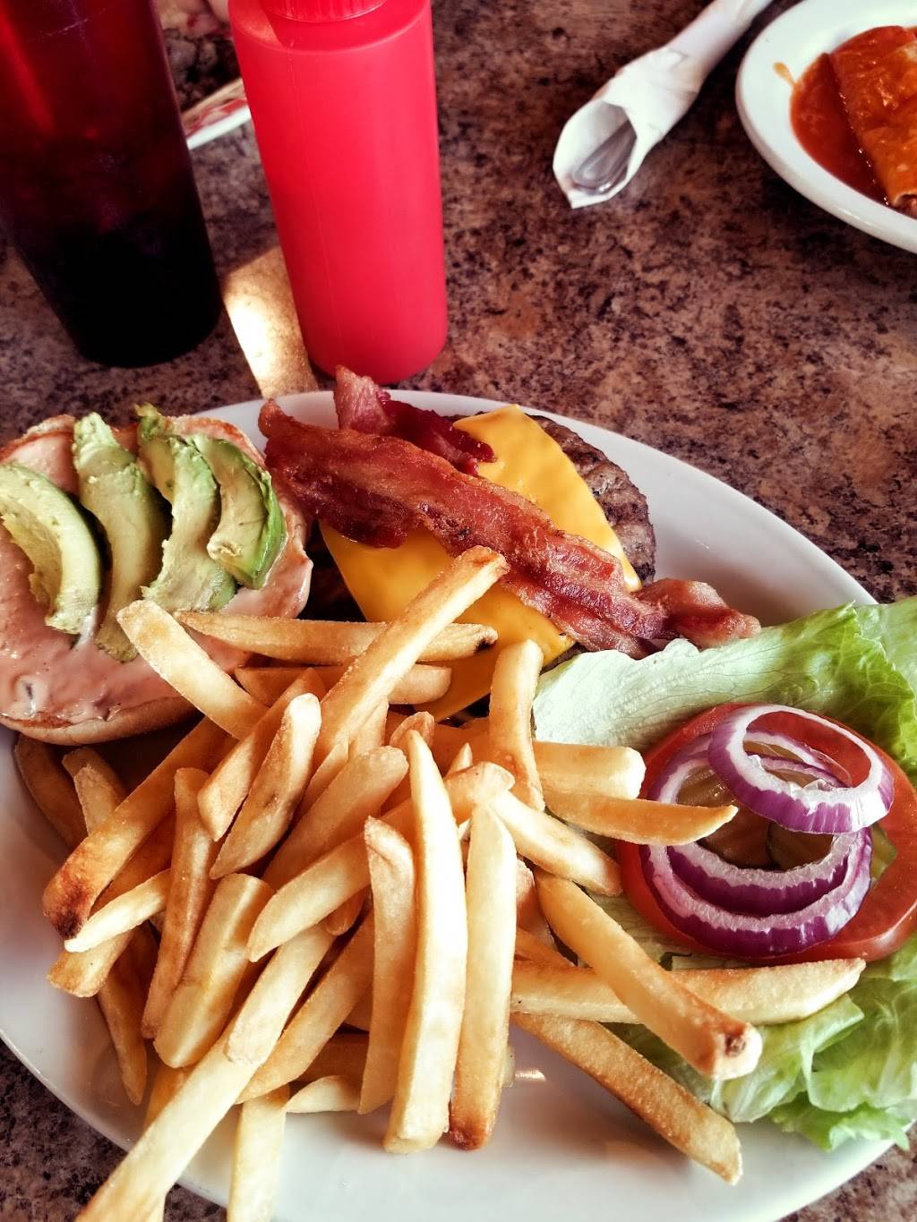 Flors Diner | restaurant | 821 W Valley Blvd, Colton, CA 92324, USA | 9092224813 OR +1 909-222-4813