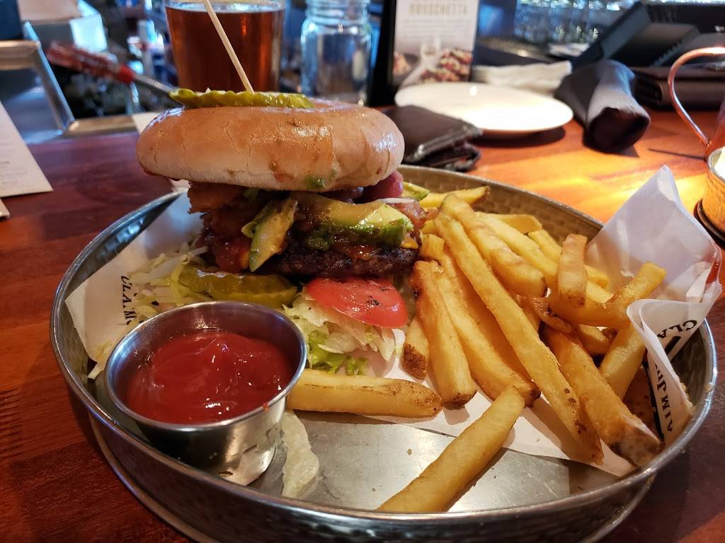 Claim Jumper Restaurants | restaurant | 18725 33rd Ave W, Lynnwood, WA 98037, USA | 4257785700 OR +1 425-778-5700