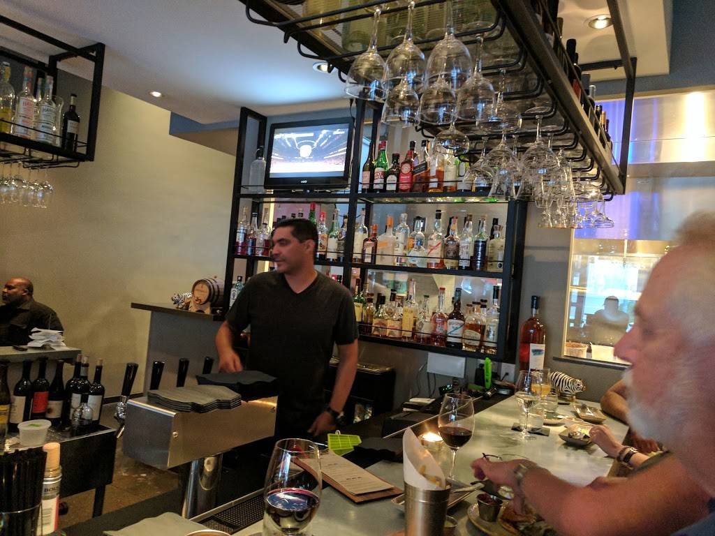 The Striped Pig | restaurant | 917 Main St, Redwood City, CA 94063, USA | 6502573710 OR +1 650-257-3710