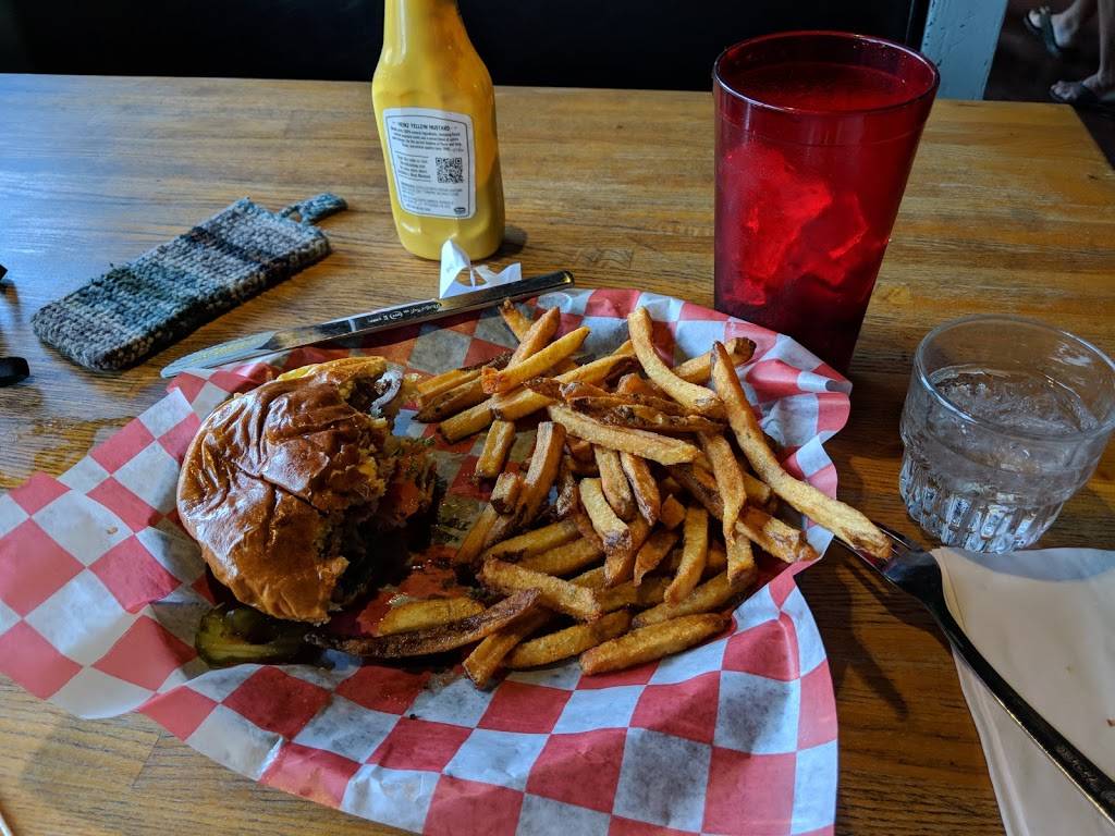 The Back 9 Sports Bar & Grill | restaurant | 4060 Belt Line Rd, Addison, TX 75001, USA | 2142727028 OR +1 214-272-7028