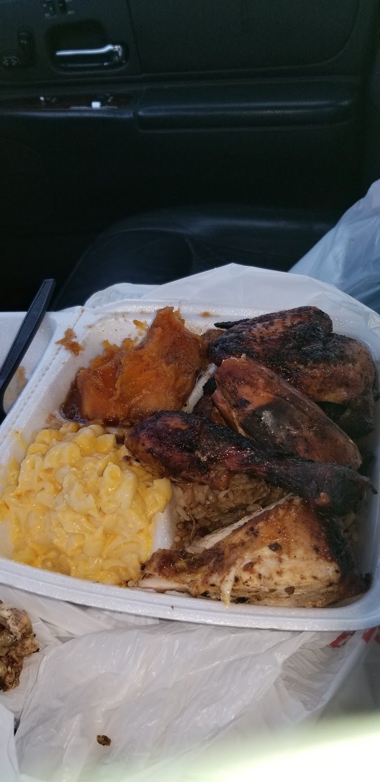 Jerk & Soul Food | restaurant | 17 W 35th St, Chicago, IL 60616, USA | 7739664920 OR +1 773-966-4920