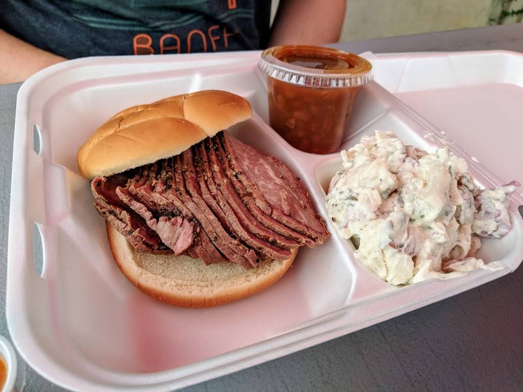 Triple Crown BBQ | restaurant | 1079 U.S. Highway 211 West, Luray, VA 22835, USA | 5407435311 OR +1 540-743-5311