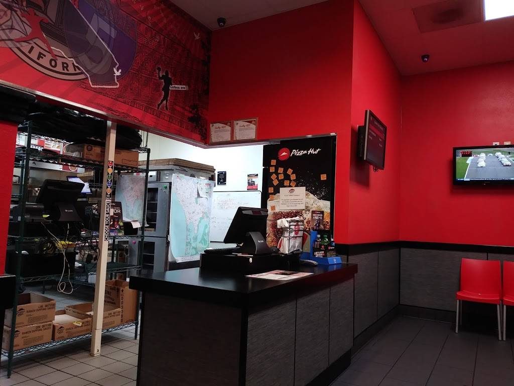 Pizza Hut | restaurant | 1975 Garnet Ave Suite B, San Diego, CA 92109, USA | 8587680420 OR +1 858-768-0420