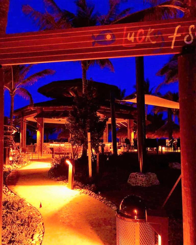 Lucky Fish Beach Bar + Grill | restaurant | 222 N Pompano Beach Blvd, Pompano Beach, FL 33062, USA | 9542479967 OR +1 954-247-9967