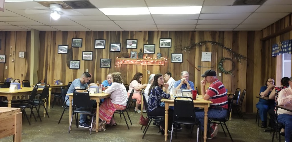 Aunt Jennys Country Buffet | restaurant | 470 Cowart St, Lucedale, MS 39452, USA | 6019479476 OR +1 601-947-9476