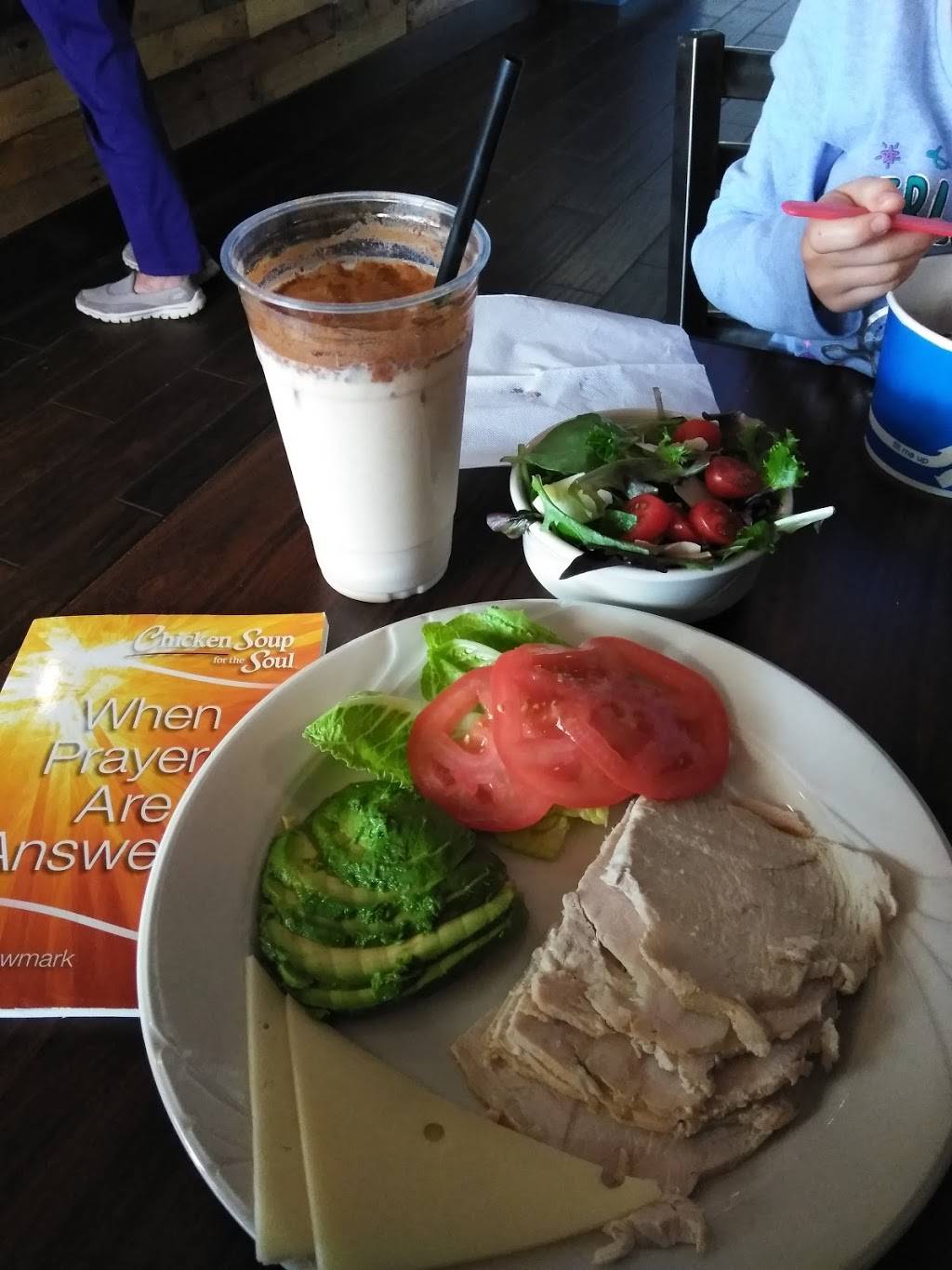 The Corner Cafe | restaurant | 2217 7th Ave, Vero Beach, FL 32960, USA | 7722138554 OR +1 772-213-8554