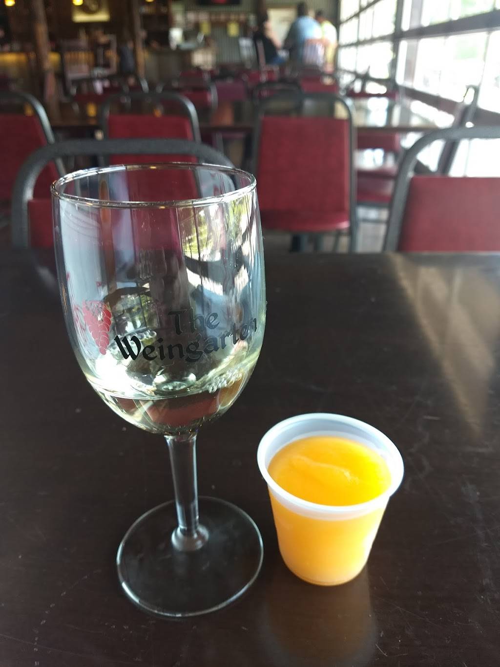 The Weingarten | restaurant | 1780 East, IL-15, Belleville, IL 62221, USA | 6182579463 OR +1 618-257-9463