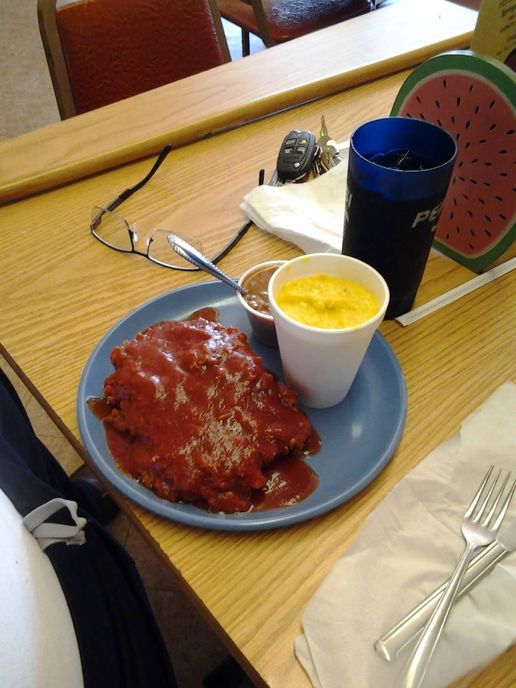 Clays Popeyes BBQ | restaurant | 1121 S Grand Ave E, Springfield, IL 62703, USA | 2175220386 OR +1 217-522-0386