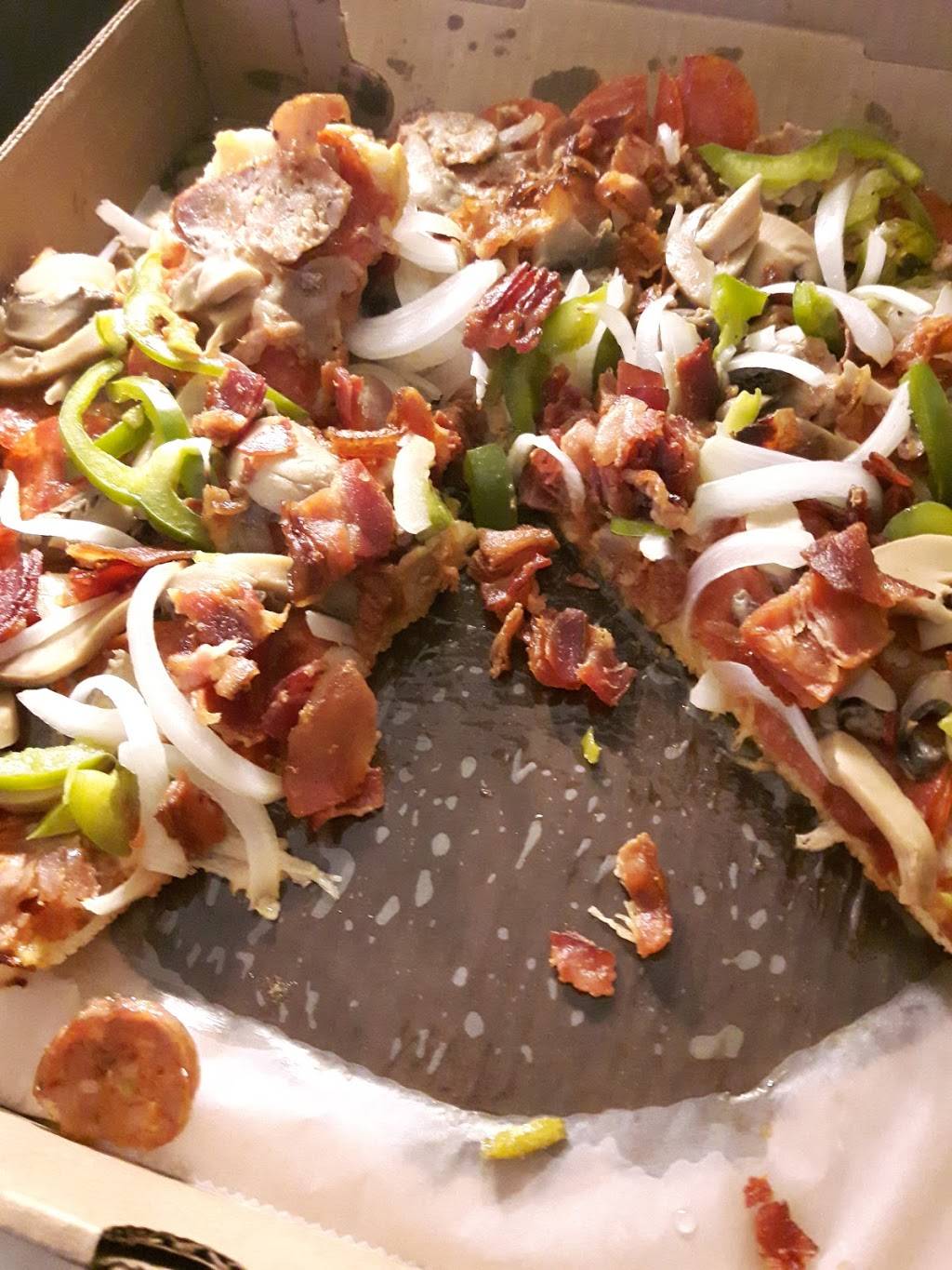 Queen of Harts Pizza | restaurant | 10 Lafayette Street, Queensbury, NY 12804, USA | 5187984278 OR +1 518-798-4278